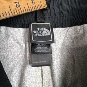 The North Face HyVent DT Rain Pants Women's XL Black Waterproof Hiking Gorpcore